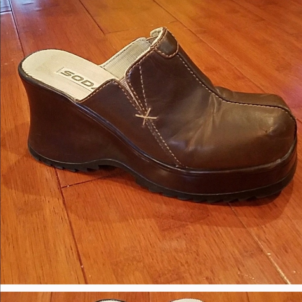 Wedge shoes